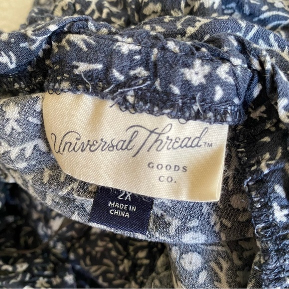 Universal Thread Blue Floral Maxi Dress - Picture 4 of 16